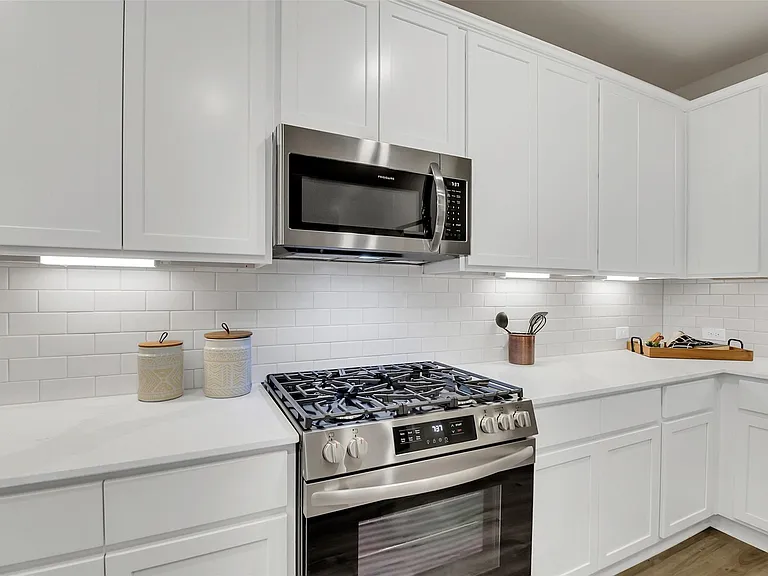 21015 Bay Village Dr #B — Photo 19
