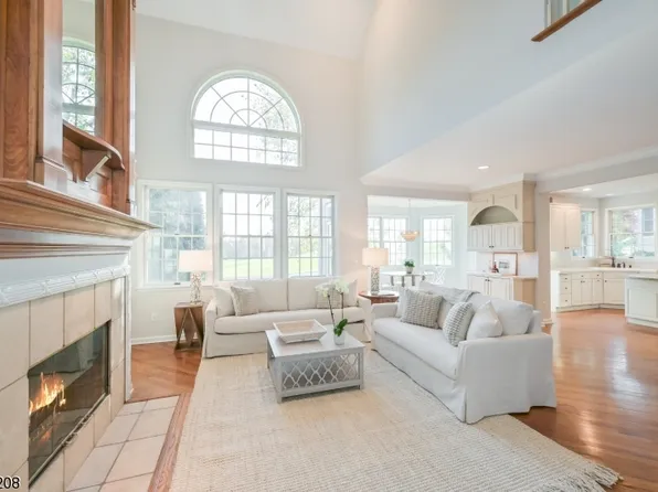 61 Dickinson Rd, Bernards Twp., NJ 07920