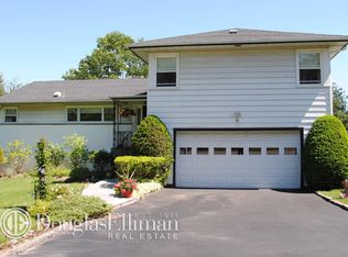 37 Sara Ln, New Rochelle, NY 10804