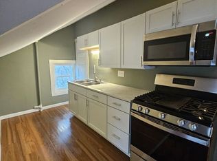 503 N State St APT 4, Champaign, IL 61820