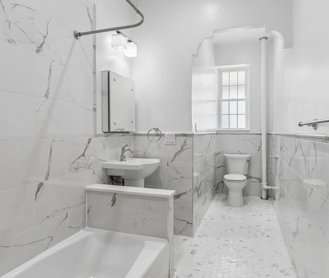 8802 Ridge Boulevard — Photo 4