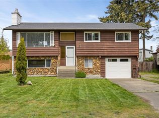 16 Jenkins Pl, Parksville, BC V9P 1G4