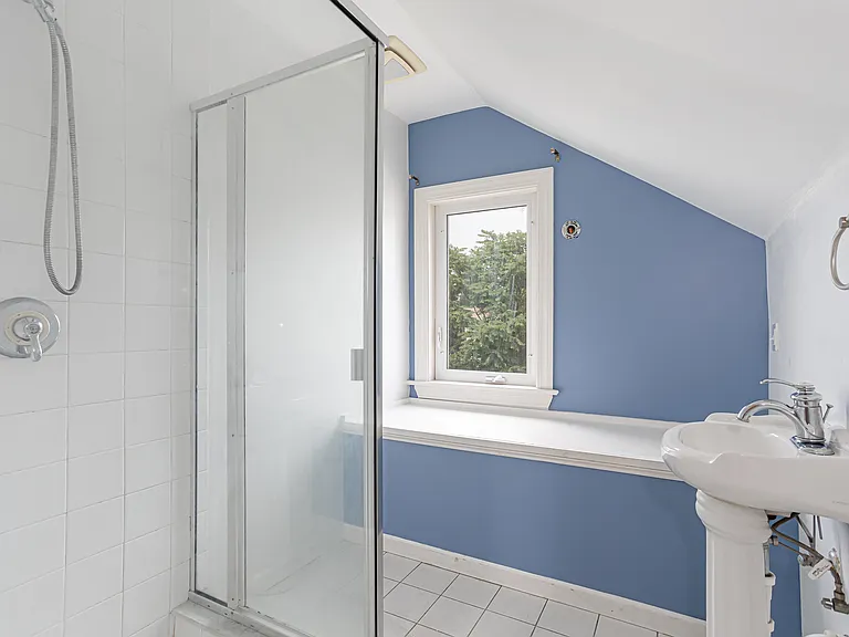 16 Burwood Ave #2 — Photo 10