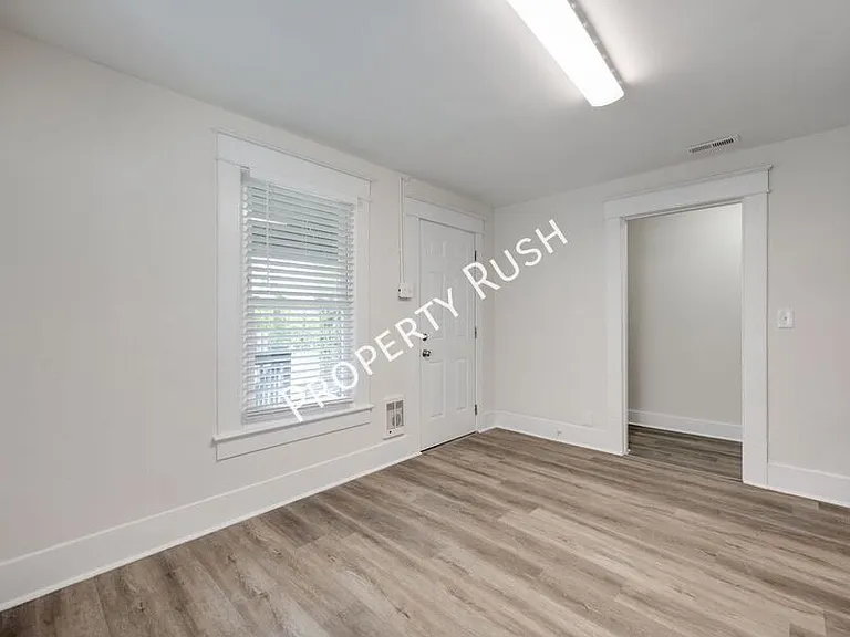 3818 Chandler Ave — Photo 18