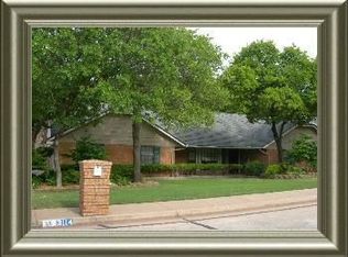 2114 Hummingbird Ln, Edmond, OK 73034
