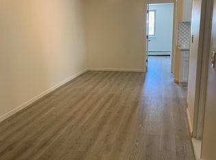 1022 Throgmorton Ave, Bronx, NY 10465