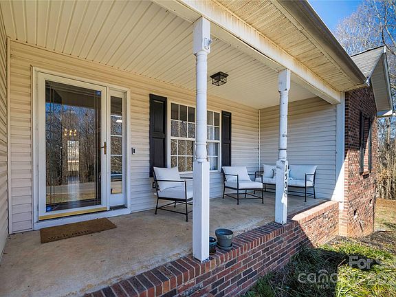 2nd image of 1508 King Arthur Ct