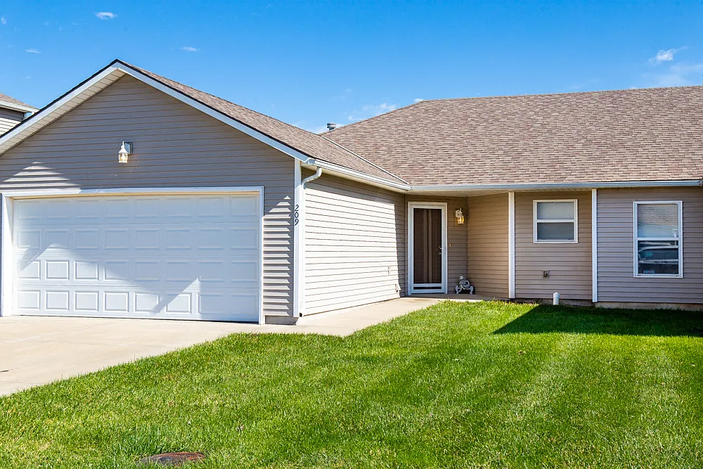 Hearthstone Crossing Duplexes — Photo 1