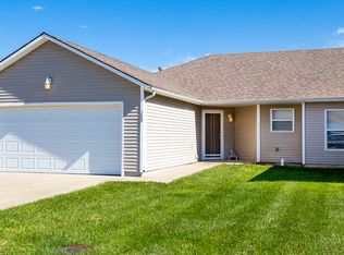 Hearthstone Crossing Duplexes, Belton, MO 64012