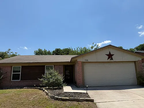 705 Admiralty Way Photo 1