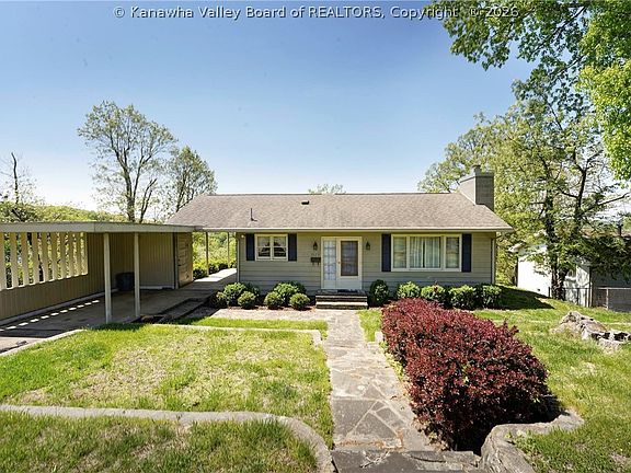 2nd image of 1523 Hilltop Dr