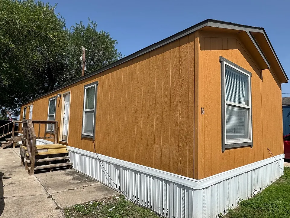 3707 E US Business #83-16