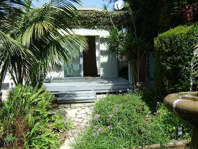 3 bed, 1155 sqft, $7,100 — Photo 2
