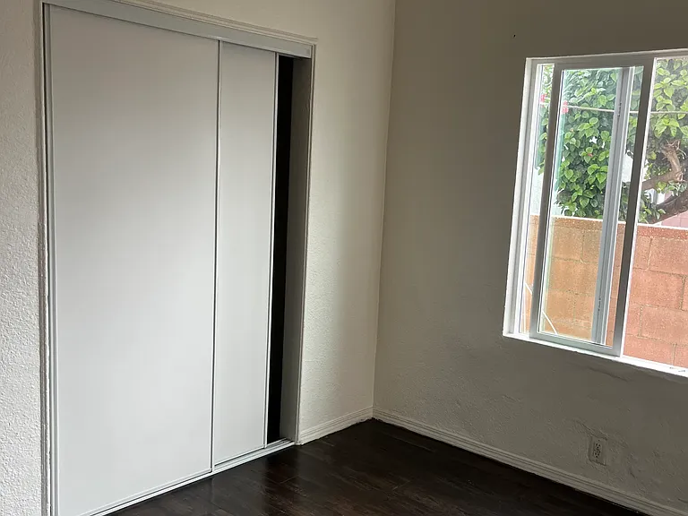 1415 Simmons Ave #1 — Photo 6