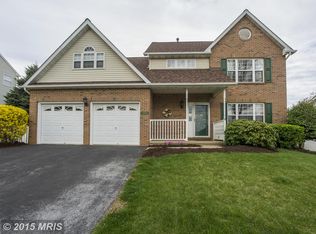 496 Hawk Ridge Ln, Sykesville, MD 21784