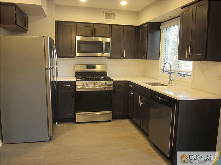 0-239D Amboy Ave #239D — Photo 6