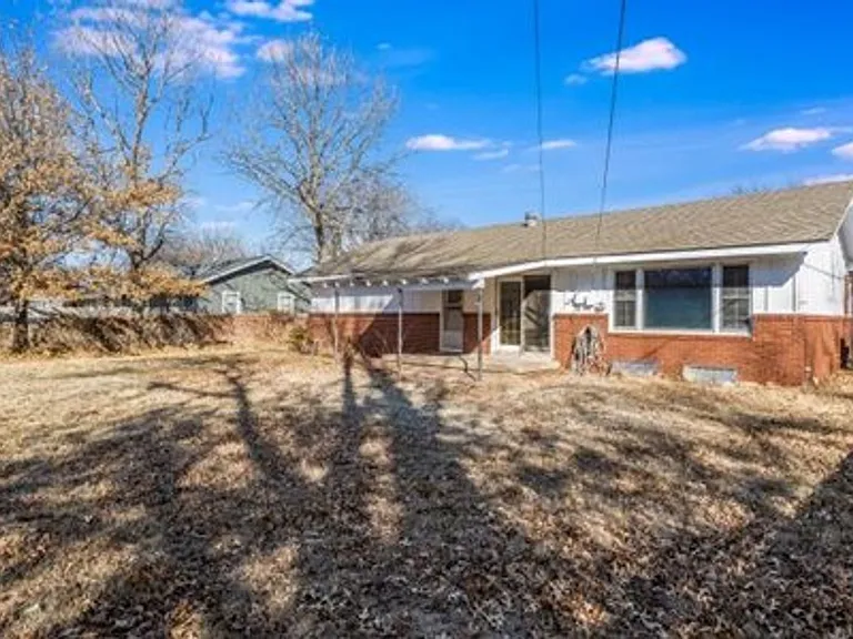 835 N Westlink Ave — Photo 31