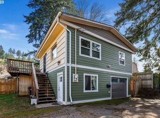 8864 NE Russell Pl, Portland, OR 97220