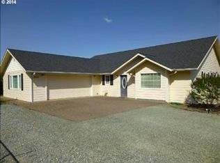 570 Main St, Riddle, OR 97469