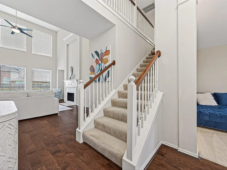 5911 Indian Hills Ln — Photo 4