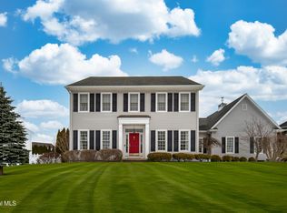 241 Mohawk Trail, Niskayuna, NY 12309