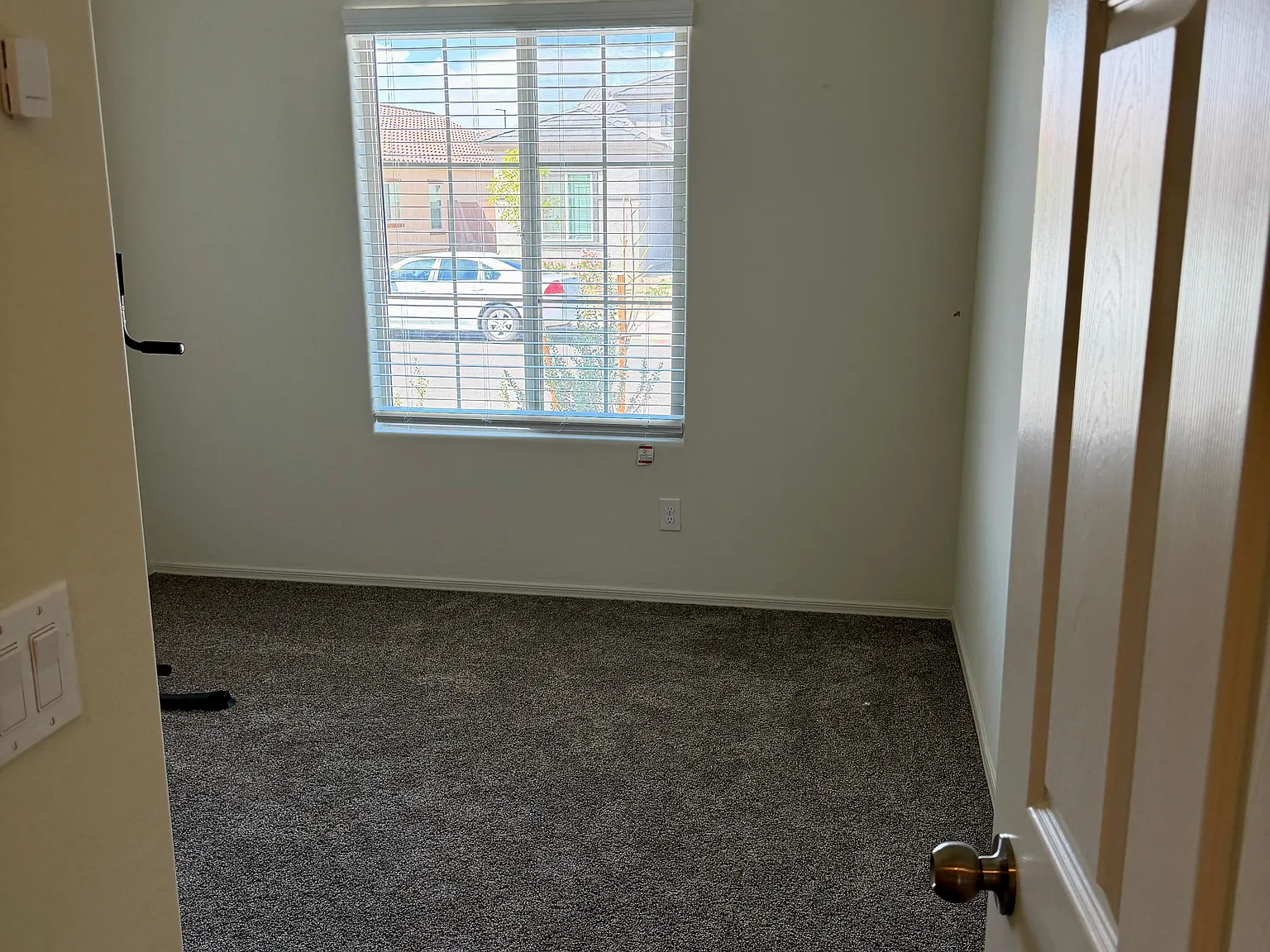 3 bed, 1565 sqft, $1,900 — Photo 3