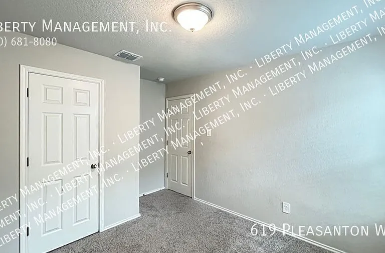 619 Pleasanton Way — Photo 9