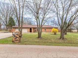 510 Fuls Rd, New Lebanon, OH 45345