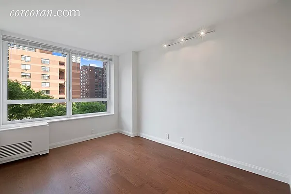 Rented by Corcoran | media 39