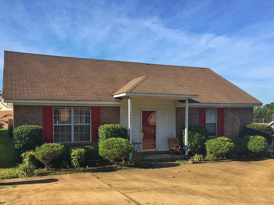 1st image of 429 Beauregard Cir