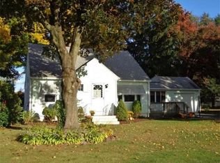 33 Redden St, Springfield, MA 01119