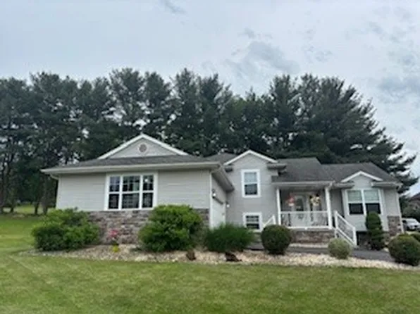 518 Equestrian Way, Mount Pleasant, PA 15666