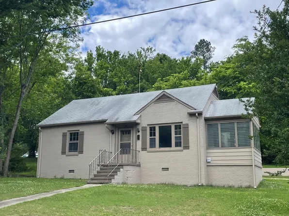330 Leigh St, South Boston, VA 24592