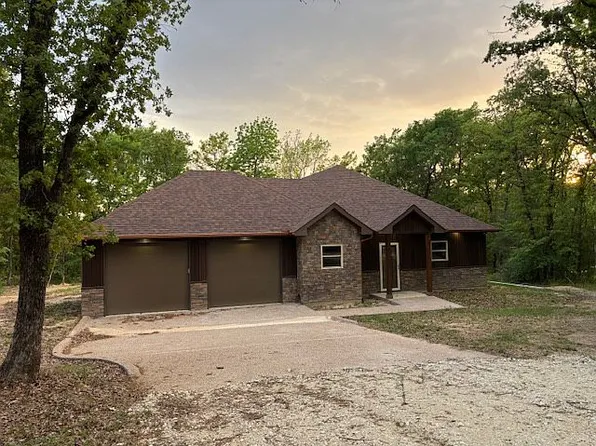 109 Mason Pr, Streetman, TX 75859