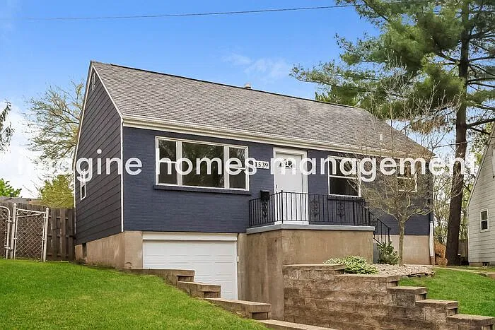 2 bed, 1.0 bath, 800 sqft, $1,795 — Photo 2