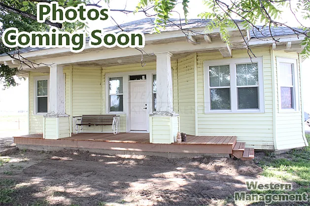 4929 Hesper Rd — Photo 1
