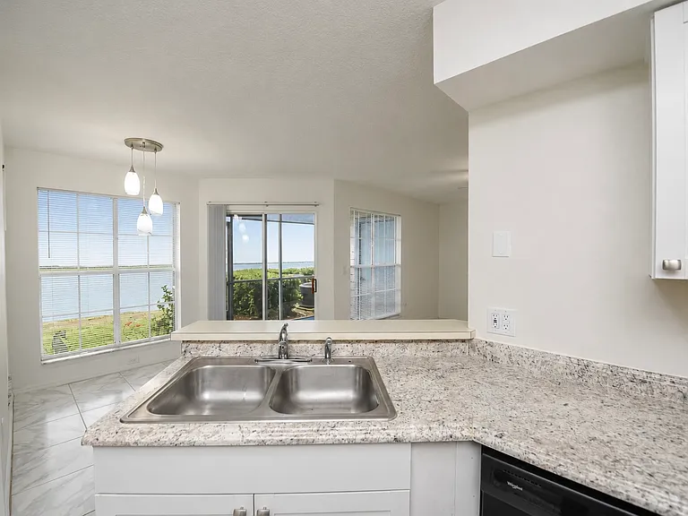 7050 N Highway 1 #103 — Photo 14