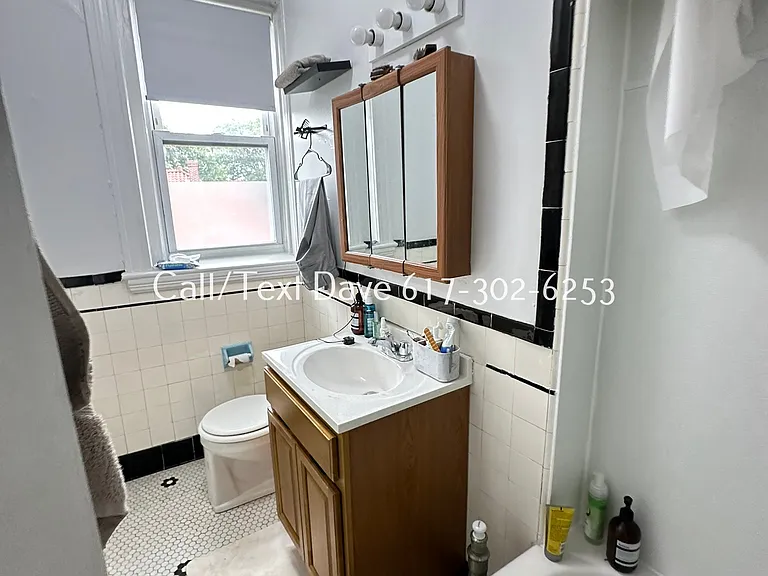 1810 Commonwealth Ave #2 — Photo 9