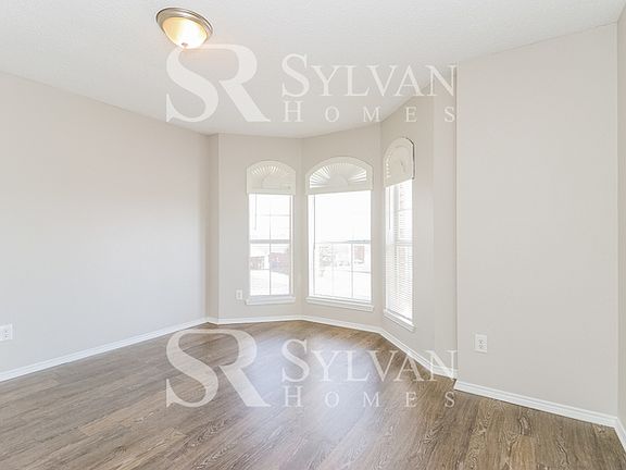 4th image of 6755 Thaddeus Dr
