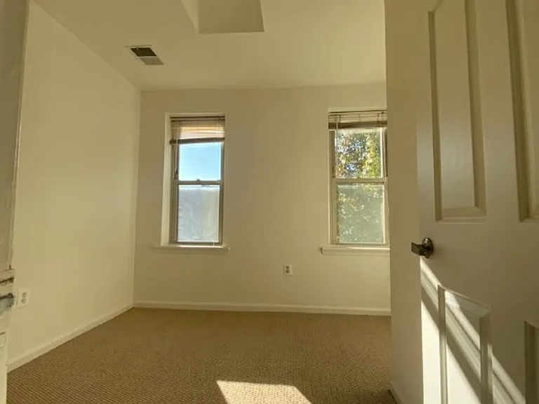 413 Warner St NW — Photo 11