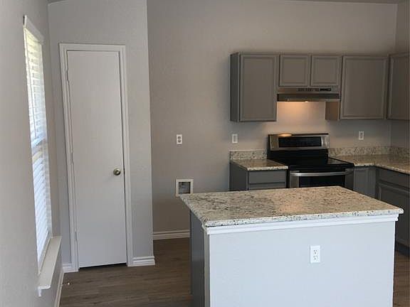 5th image of 8012 Hidden Oaks Dr