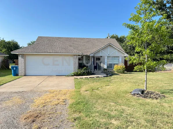 631 Stagecoach Dr, Oak Pt, TX 75068