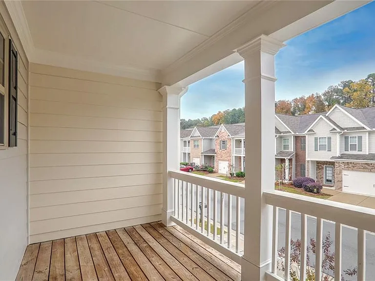 371 Franklin Ln — Photo 16