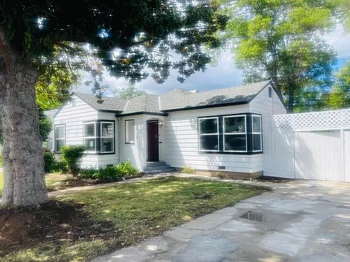 711 Taber Ave Photo 1
