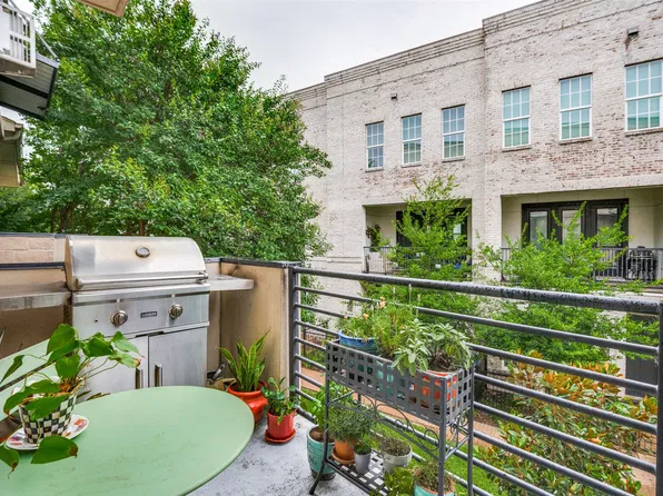 7333 Valley View Ln #304, Dallas, TX 75240