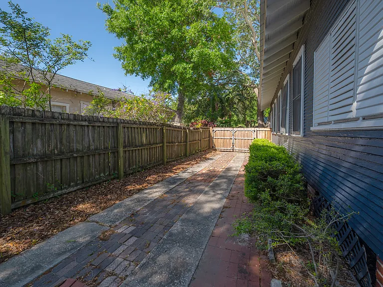 5607 N Branch Ave — Photo 32