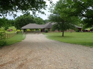 215 Blue Bayou Rd W, Nashville, AR 71852