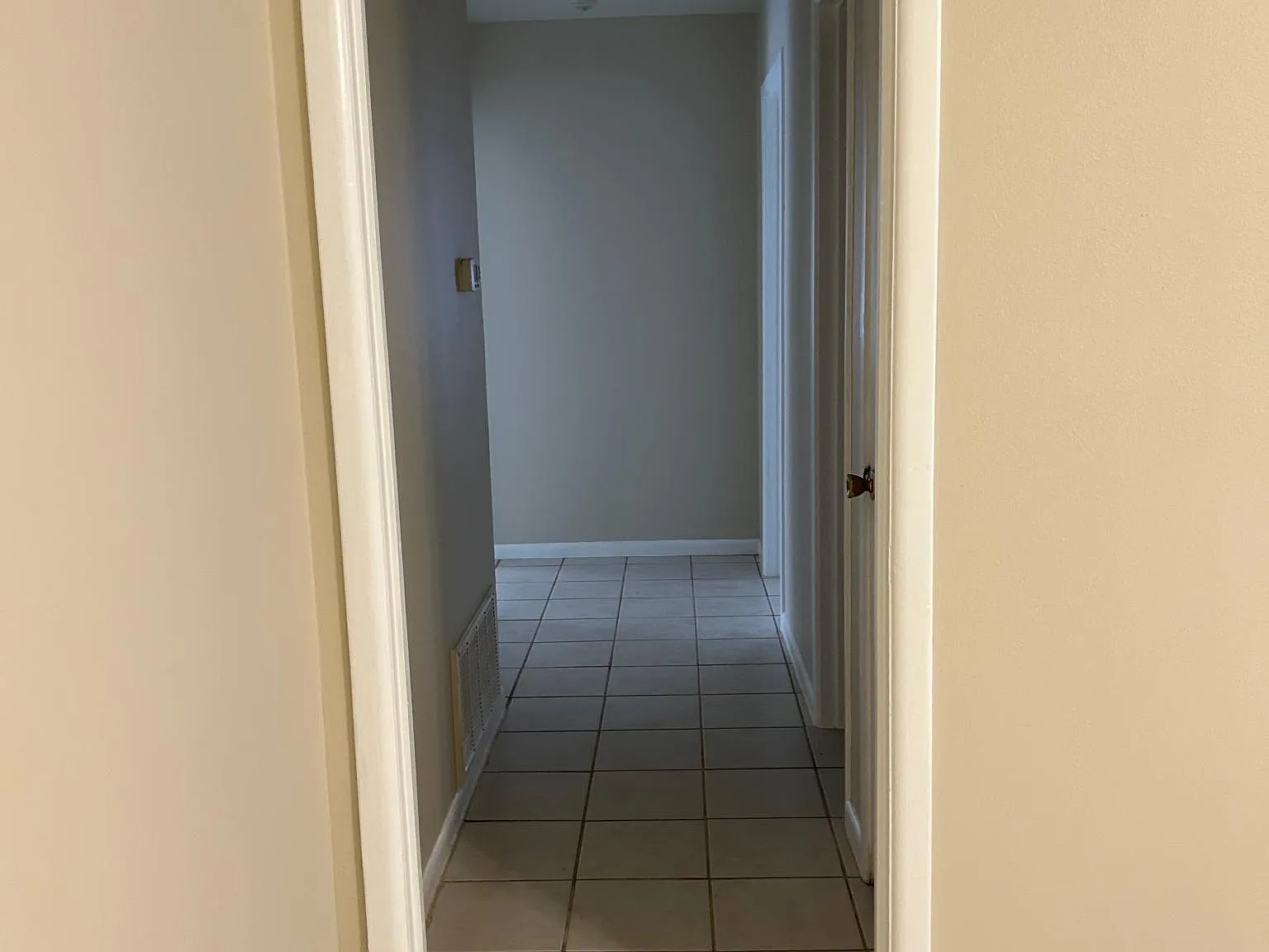 3 bed, 1200 sqft, $1,600 — Photo 4