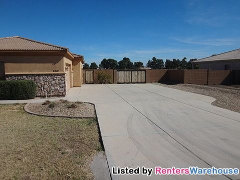 4th image of 2519 S 185th Dr