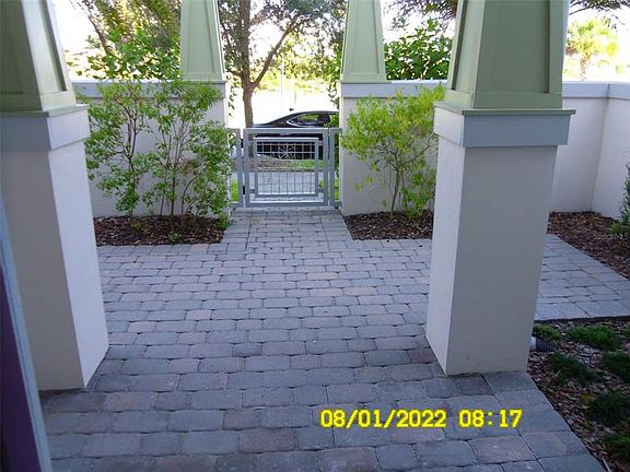 3rd image of 13881 Benavente Ave